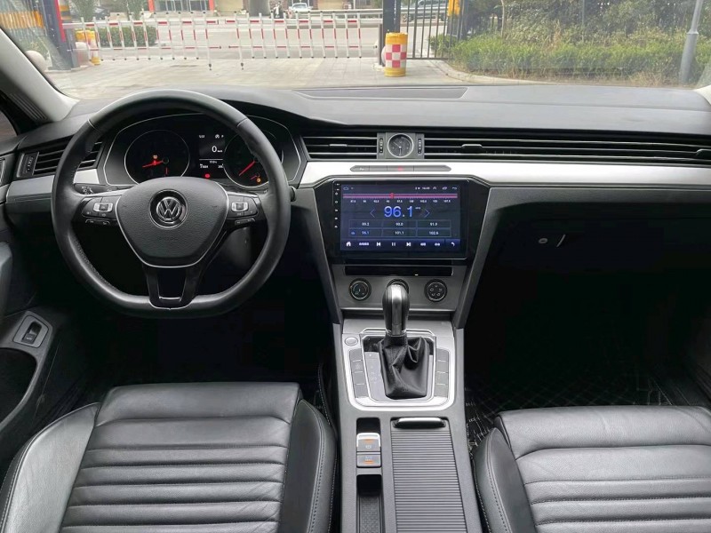 济宁19年大众迈腾6