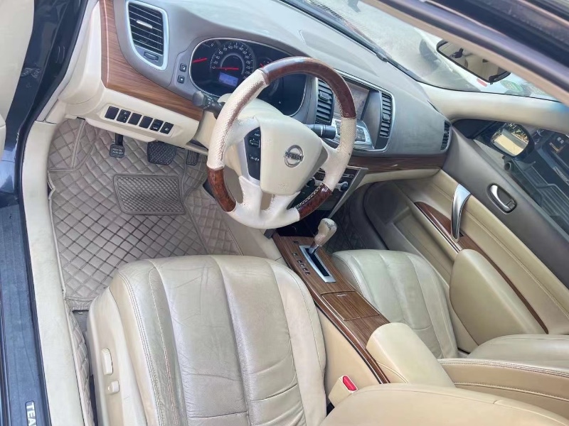 柳州13年日產天籟9