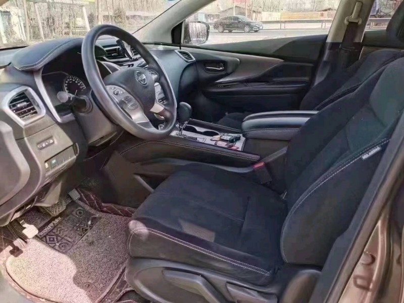 北京17年日产楼兰4