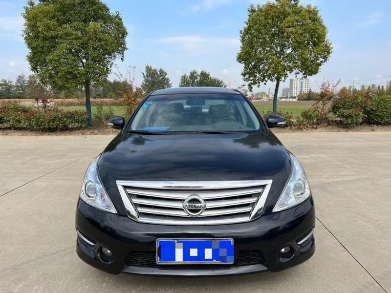 盐城11年日产天籁1