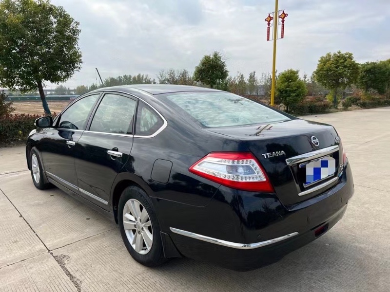 盐城11年日产天籁2