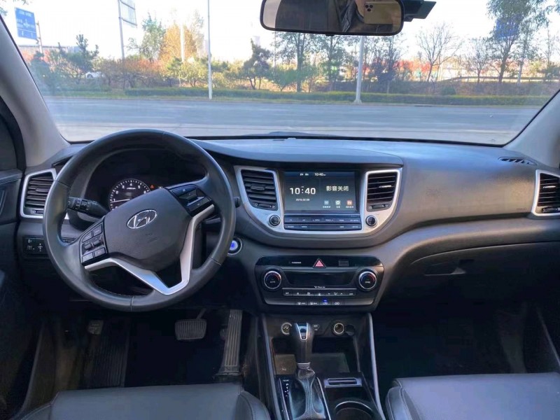 邯郸18年现代途胜2