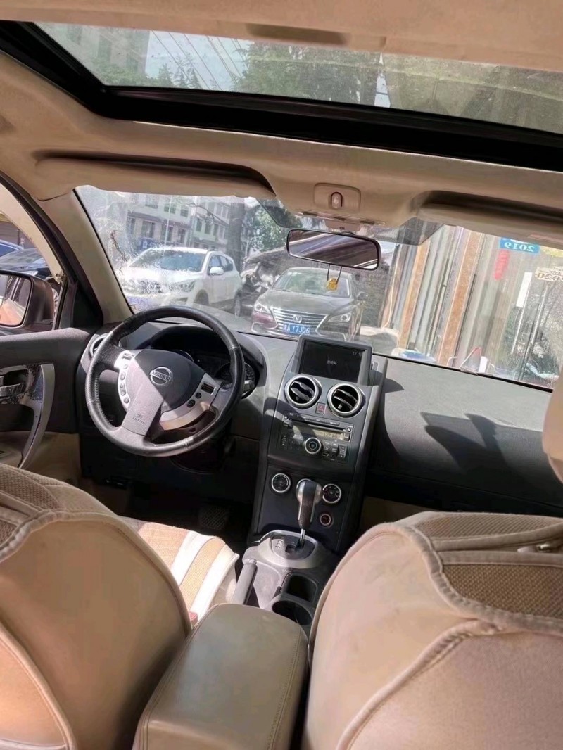 济南12年日产逍客6