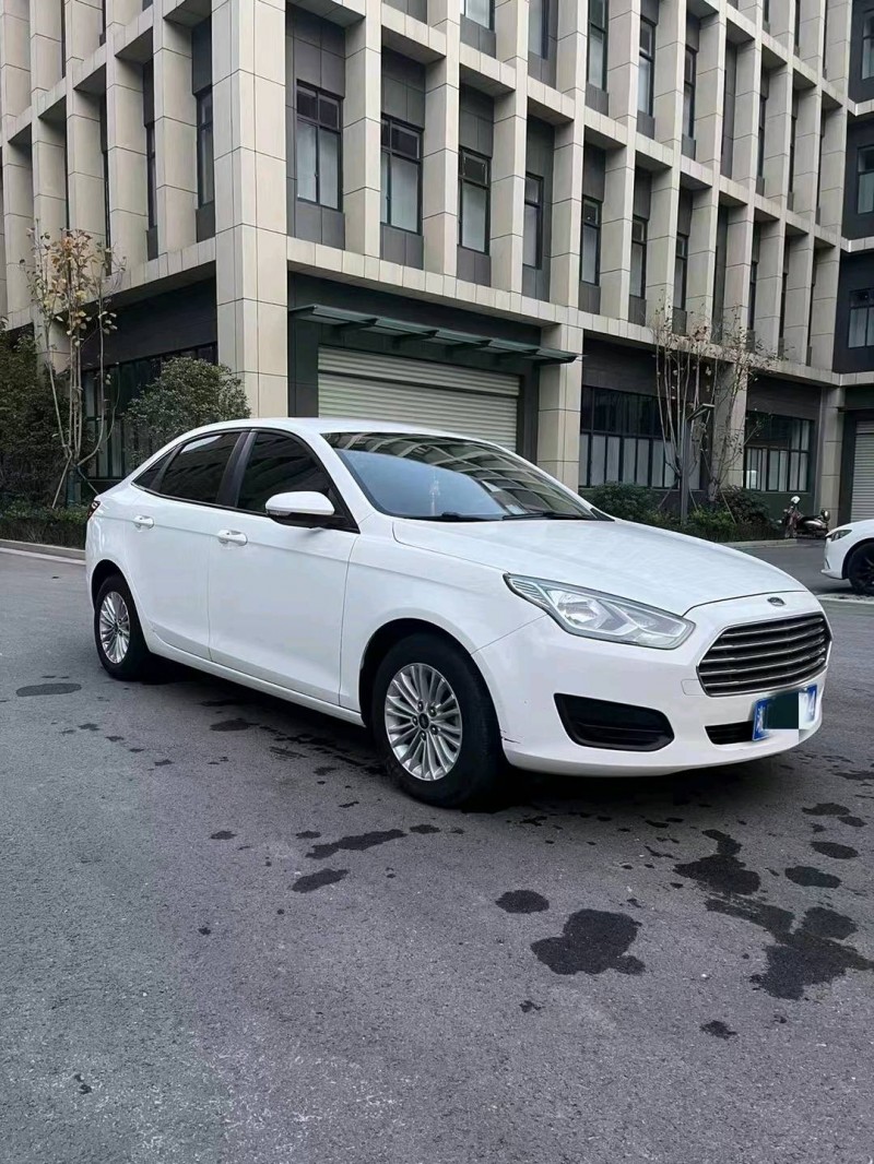 徐州18年福特福克斯8