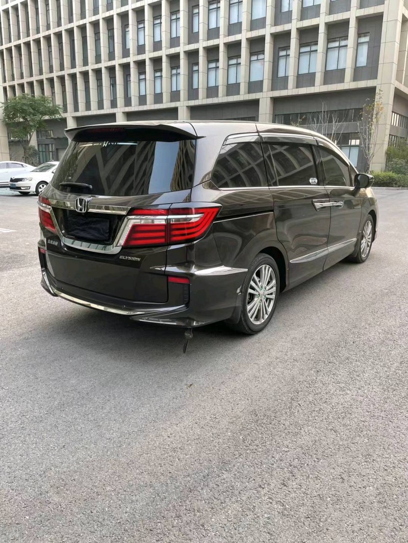 徐州16年本田艾力绅2