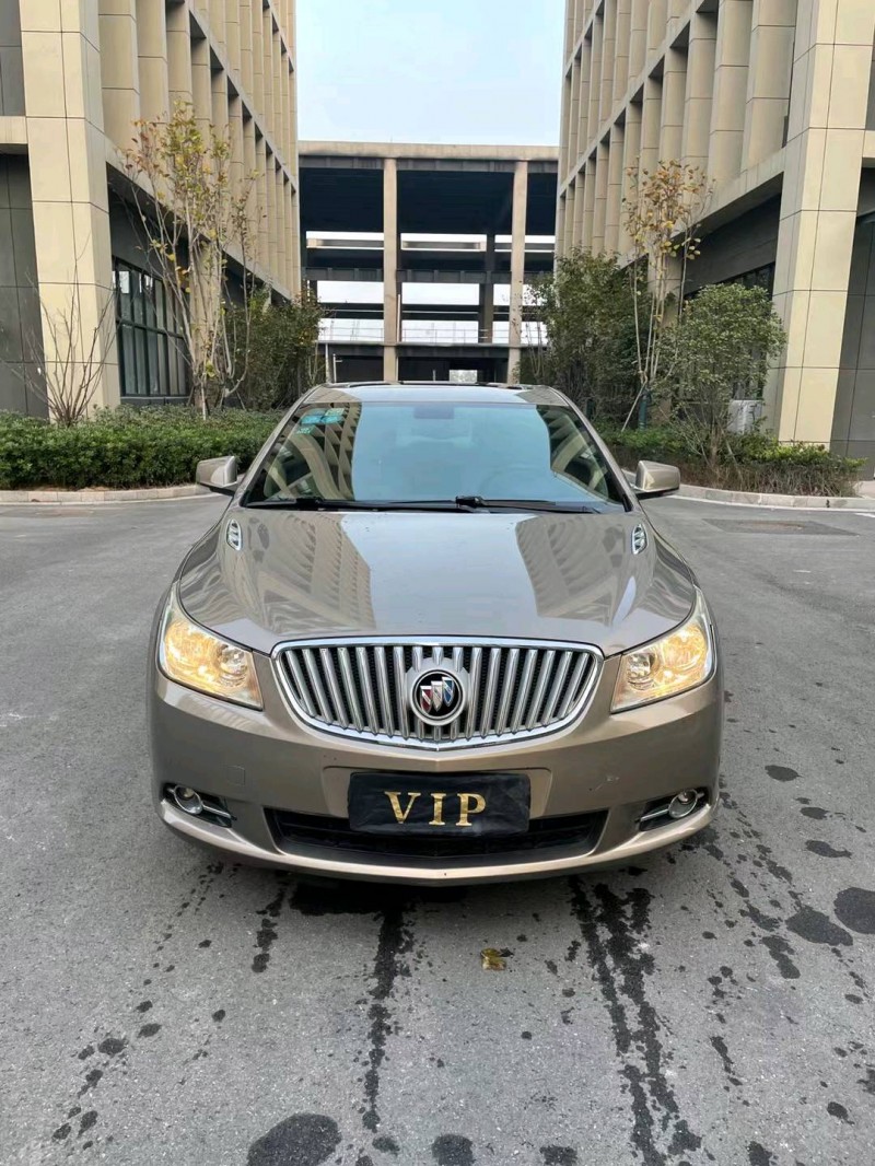 徐州13年别克君越9