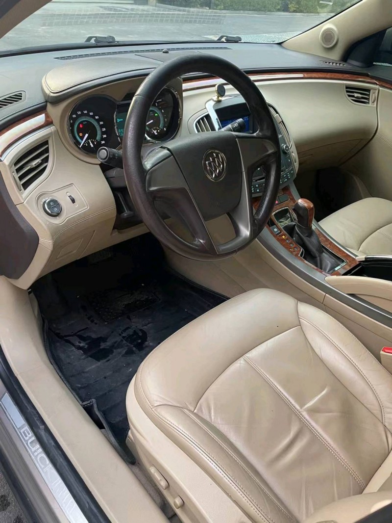 徐州13年别克君越4