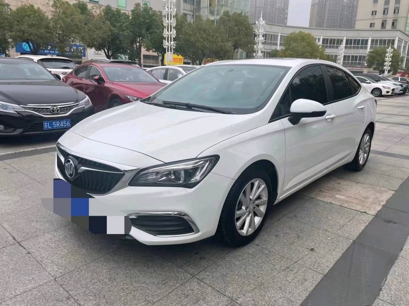 苏州17年别克威朗2