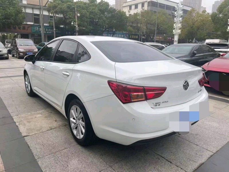 苏州17年别克威朗6