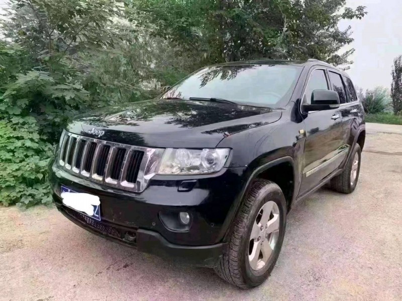 北京11年Jeep大切诺基3