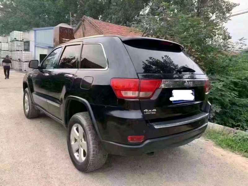 北京11年Jeep大切诺基7