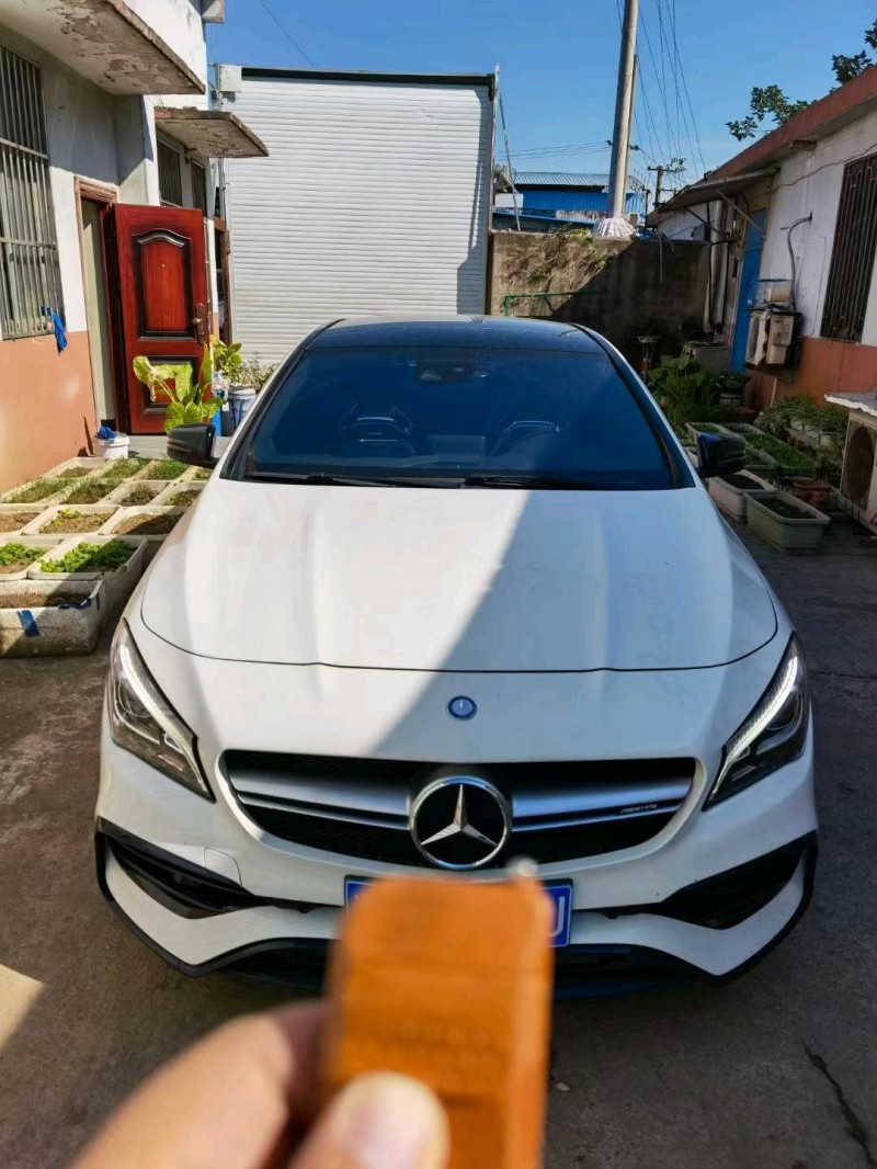 邯郸17年奔驰CLA1