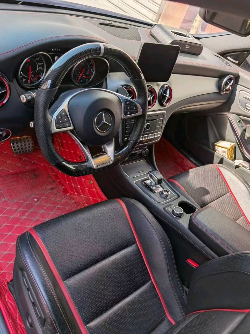 邯郸17年奔驰CLA8