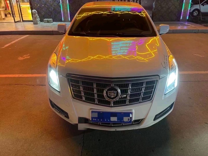 青岛15年凯迪拉克XTS1