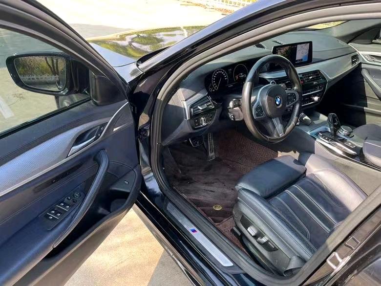 盐城19年宝马5系8