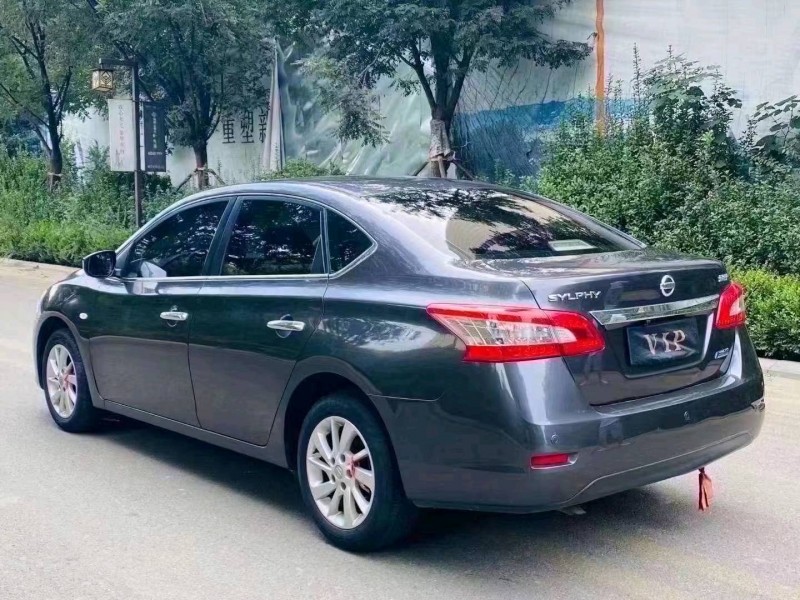 济南15年日产轩逸4