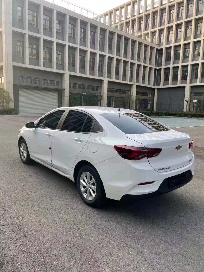 徐州22年雪佛兰科沃兹8