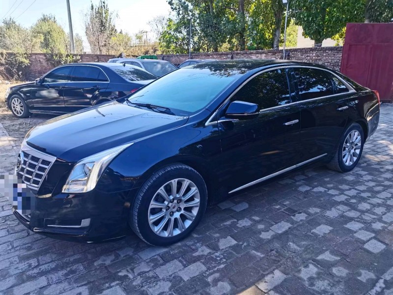 保定13年凯迪拉克XTS2