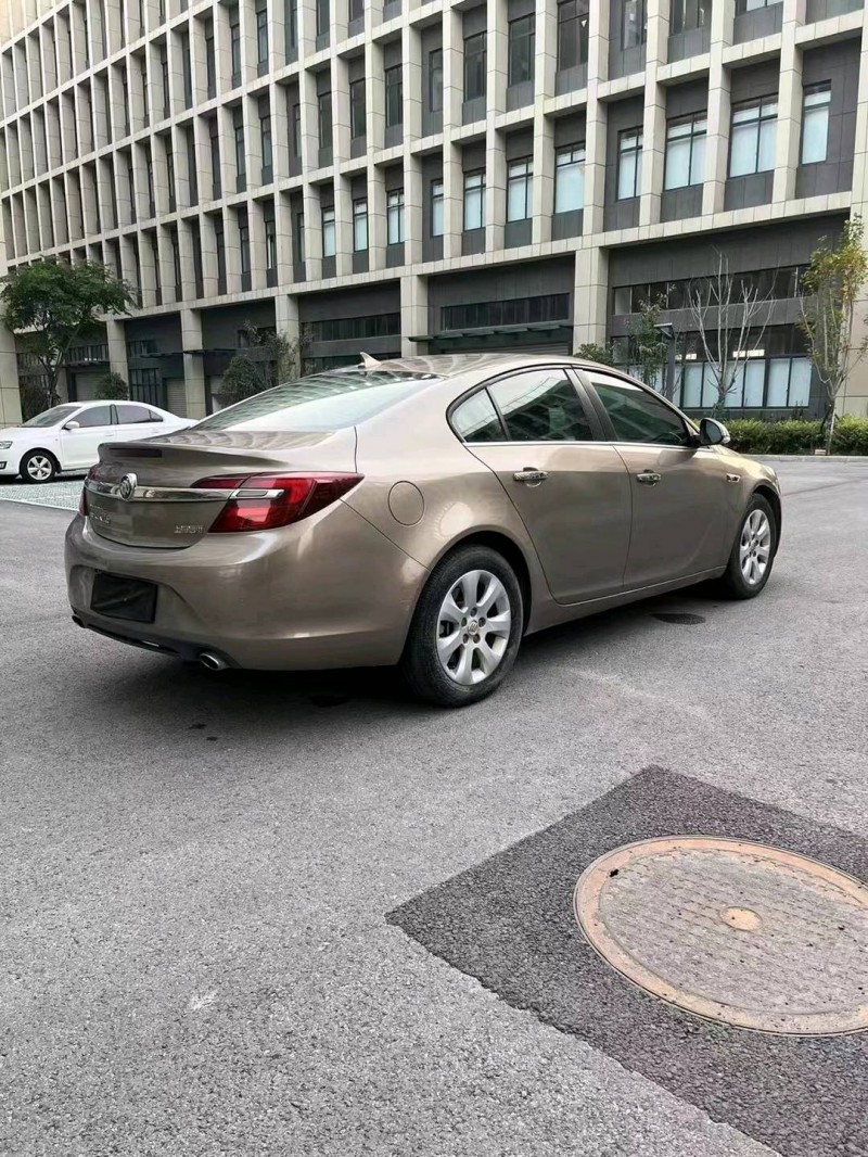 徐州15年别克君威8