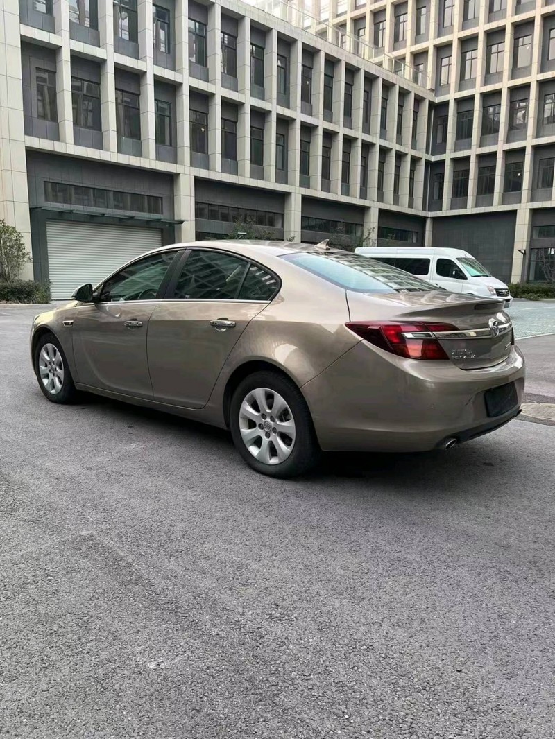 徐州15年别克君威7