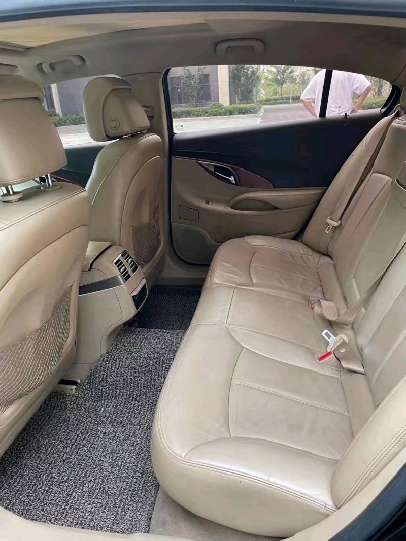 徐州12年别克君越5