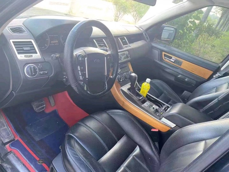 青岛12年路虎揽胜运动4