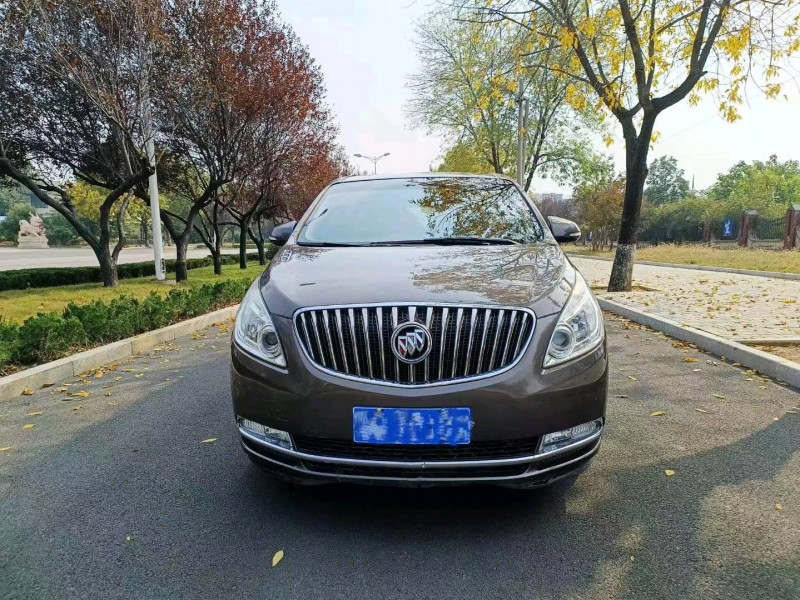 枣庄16年别克GL88