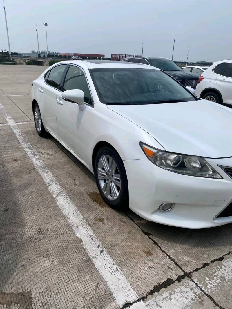 北京13年雷克萨斯ES8