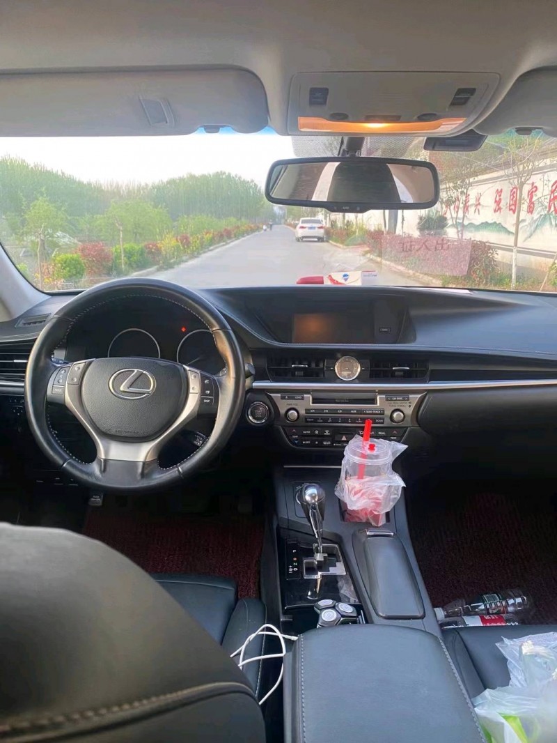 北京13年雷克萨斯ES6