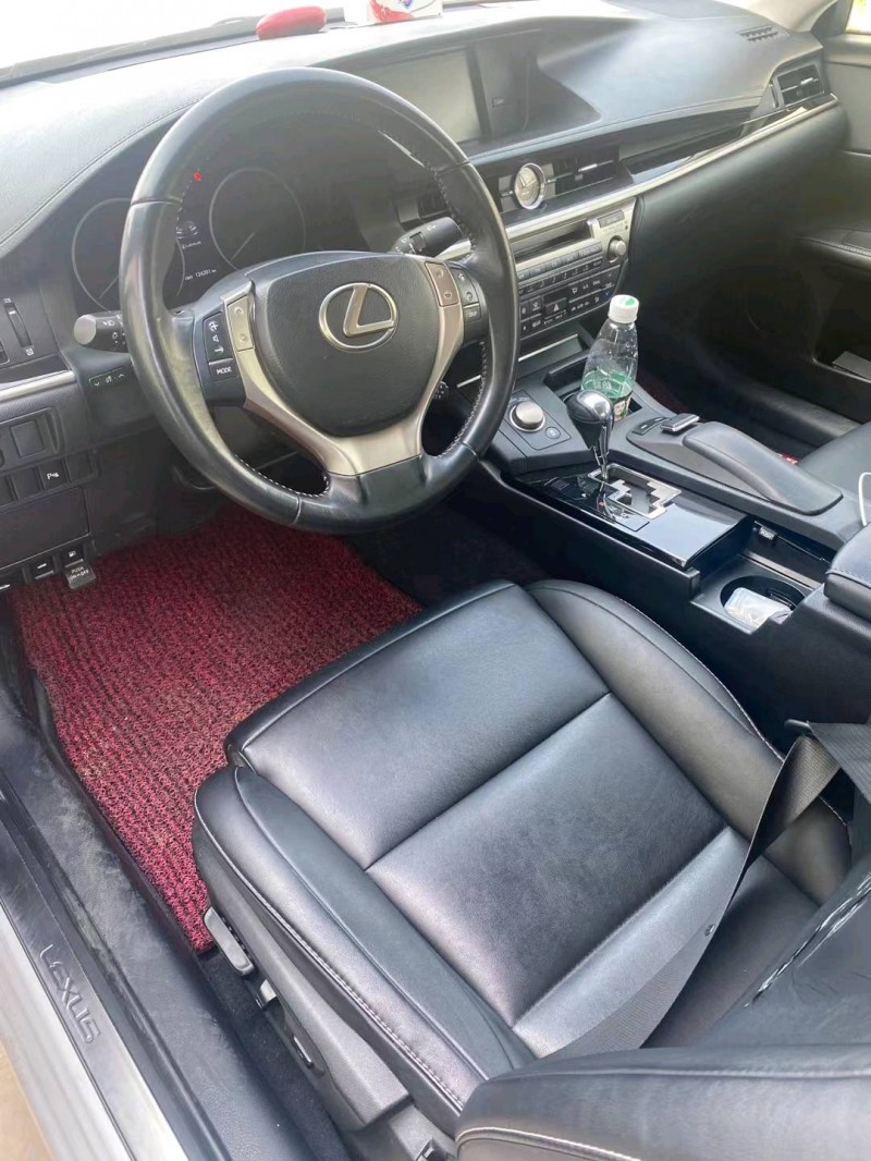 北京13年雷克萨斯ES4