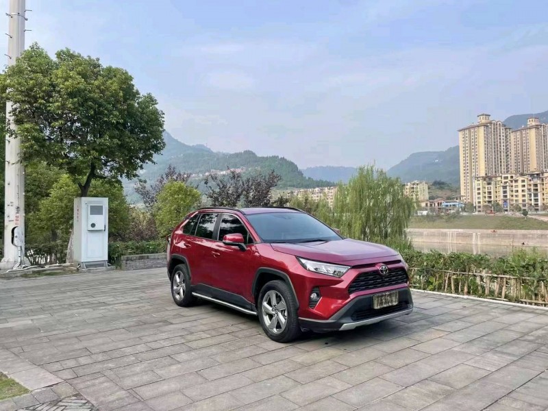 重庆20年丰田RAV46