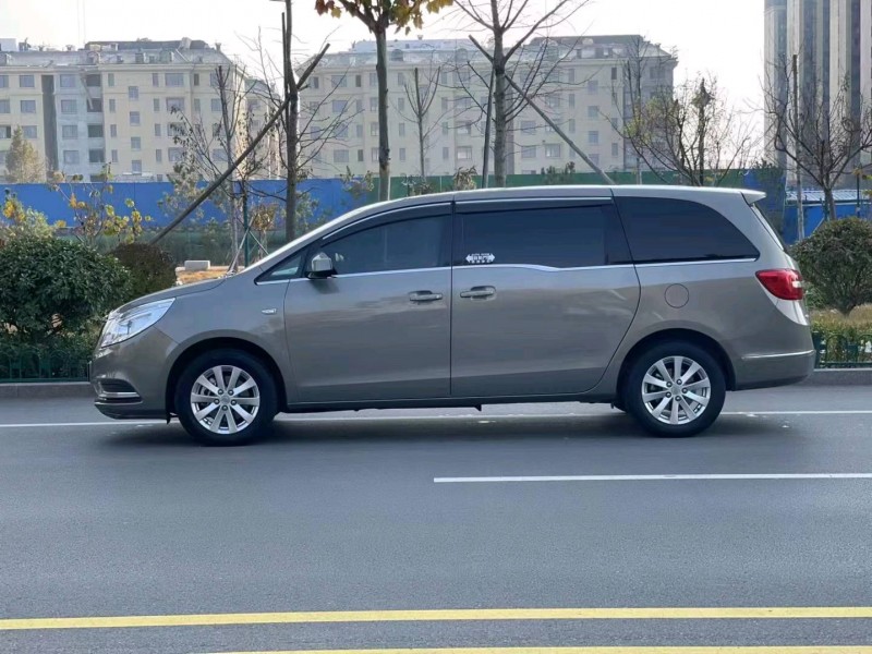 枣庄19年别克GL84