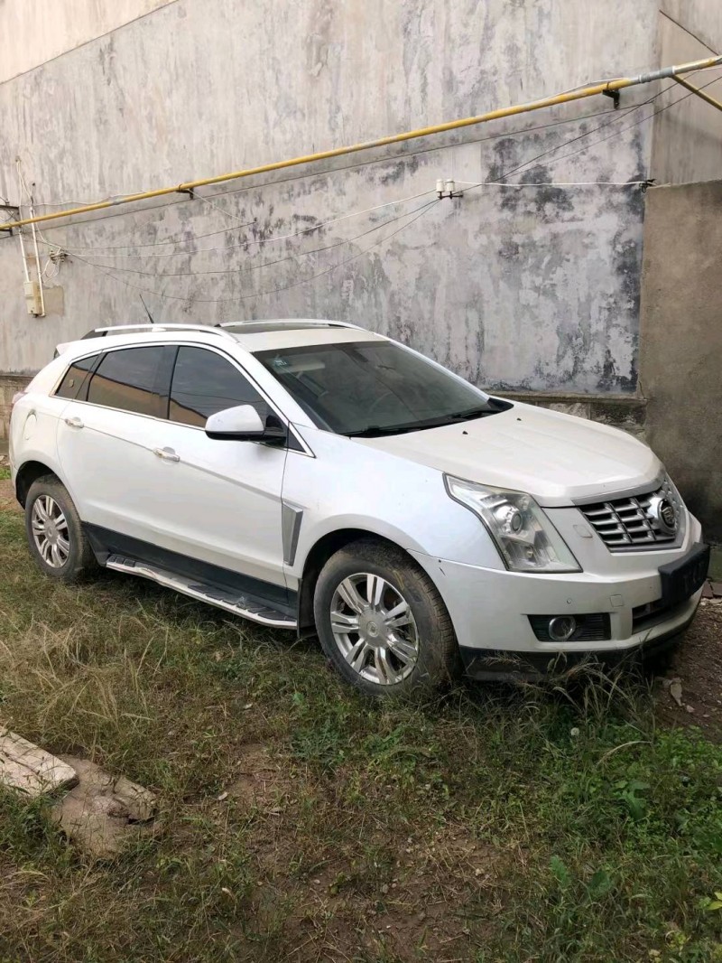 苏州14年凯迪拉克SRX3