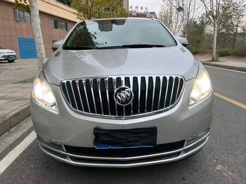 东营12年别克GL89