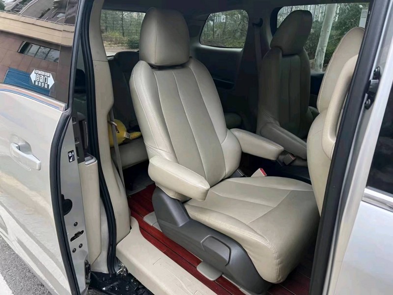 东营12年别克GL84