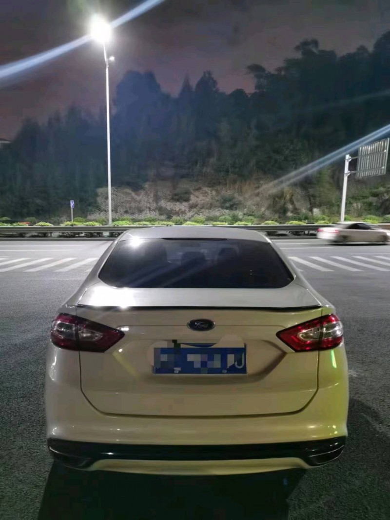 北京16年福特蒙迪欧8