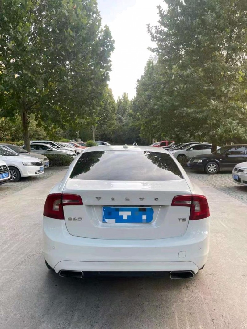 东营13年沃尔沃S60L7