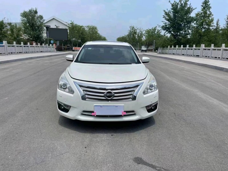 徐州16年日产天籁1