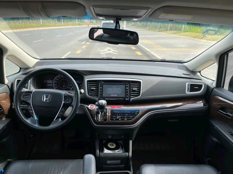 广州17年本田奥德赛4