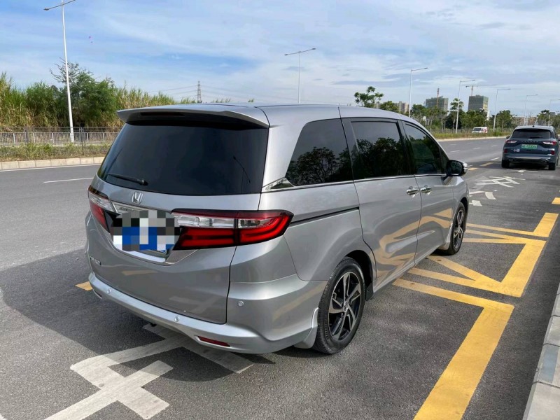 广州17年本田奥德赛8