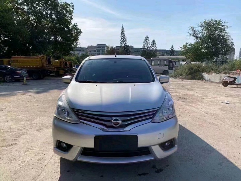 邯郸13年日产骊威1