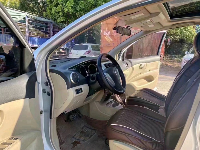 邯郸13年日产骊威5