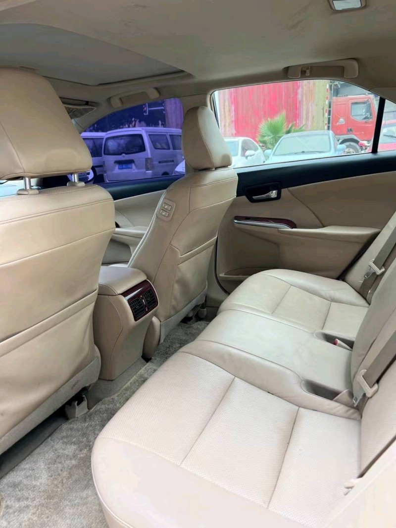 东莞13年丰田凯美瑞4