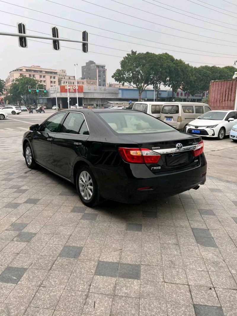 东莞13年丰田凯美瑞8