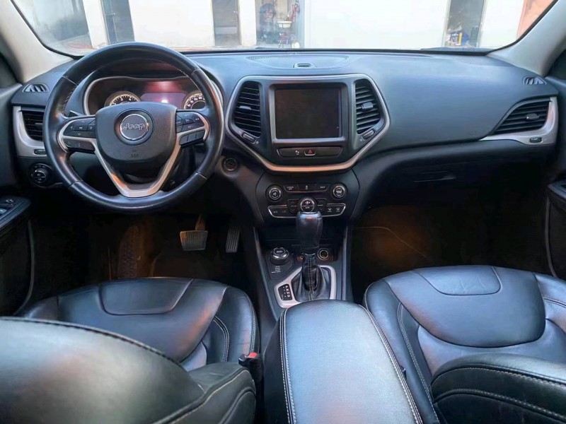 徐州16年Jeep指南者3