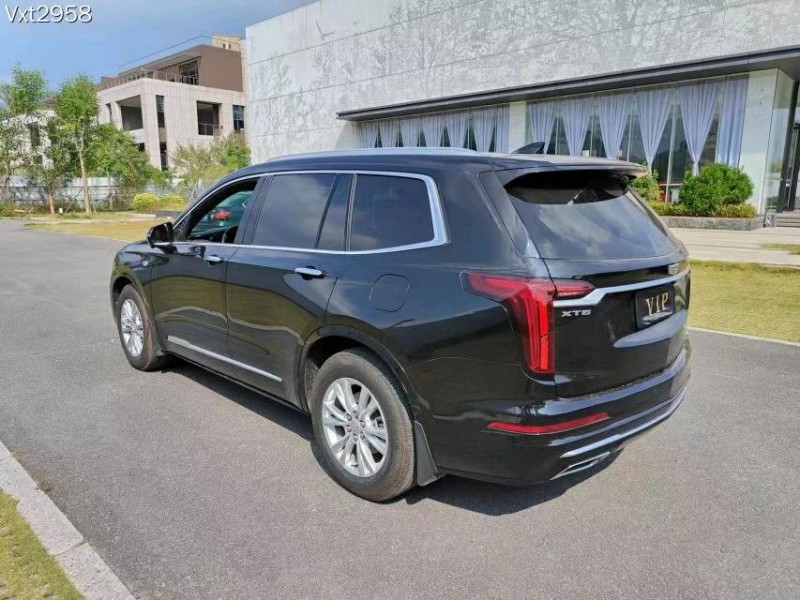 东莞20年凯迪拉克XT67