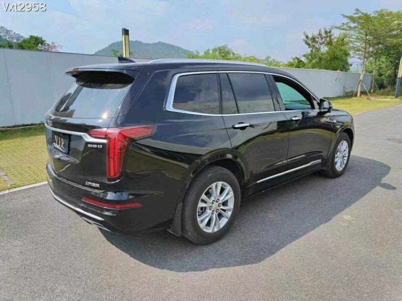 东莞20年凯迪拉克XT68