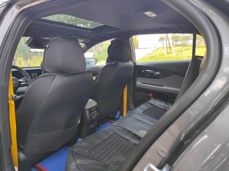 东莞22年传祺影豹6