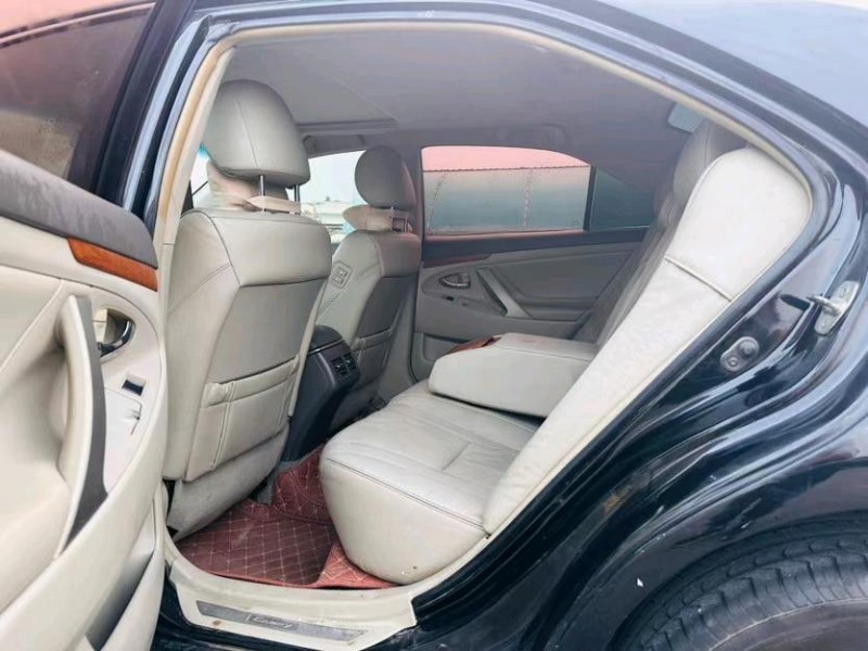 东莞09年丰田凯美瑞4