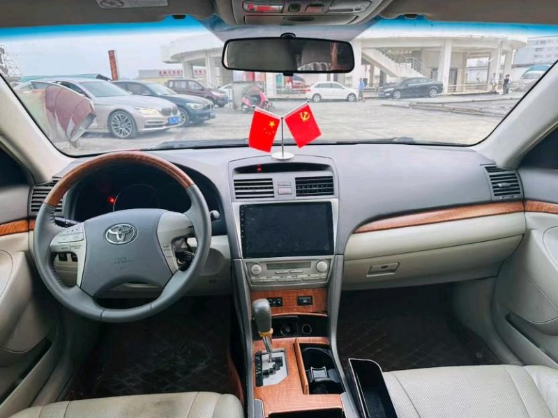 东莞09年丰田凯美瑞5